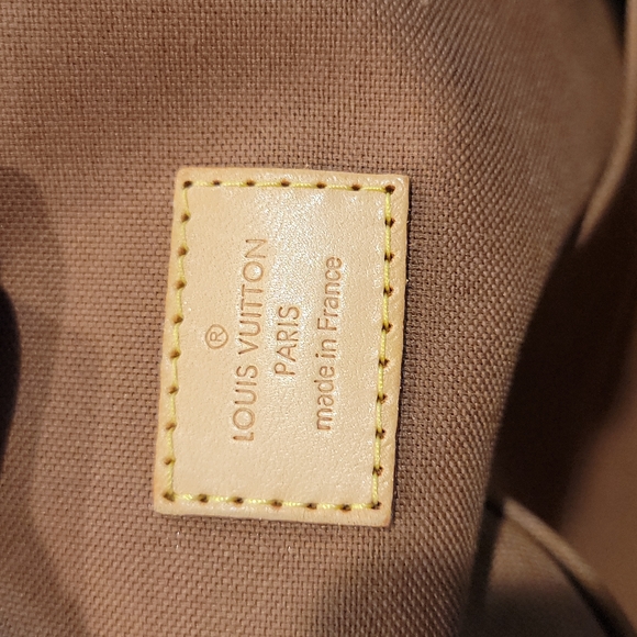 🎉SOLD🎉 💯% Authentic Louis Vuitton Lockit Horizontal bag - Picture 10 of 11